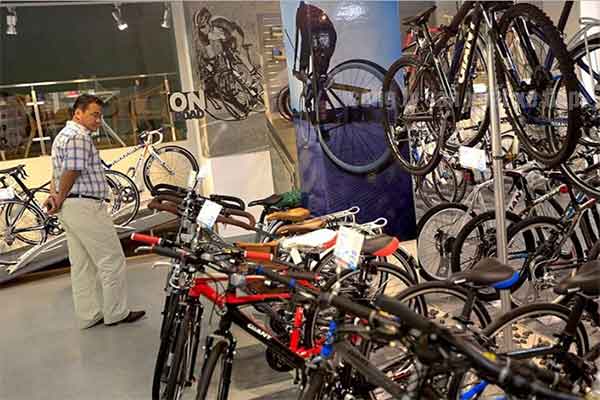 Tuyển 02 Nam sang Đài Loan làm tại nhà máy sản xuất linh kiện xe đạp